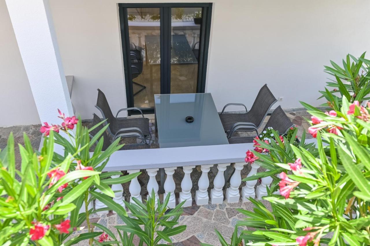 Villa Ami Kustići Exterior foto